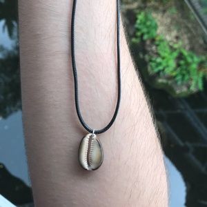 handmade claw shell necklace